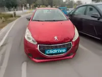 Używany Peugeot 208 Active 68 KM (50 kW) 2012 Czerwony Hatchback