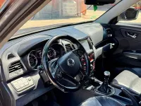 Usado SsangYong XLV Limited 115 CV (84 kW) 2018 Gris / plata SUV
