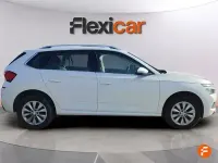 Usado Skoda Kamiq Ambition 110 CV (80 kW) 2021 Blanco SUV