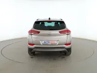 Usado Hyundai Tucson Style 177 CV (130 kW) 2016 Beige SUV