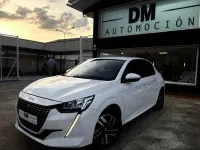 Usado Peugeot 208 Allure 102 CV (75 kW) 2020 Blanco Utilitario