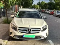 Usado Mercedes GLA200 Style 136 CV (100 kW) 2014 Blanco SUV