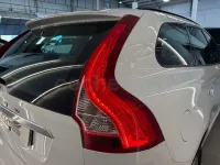 Käytetty Volvo XC60 Momentum 150 HP (110 kW) 2015 Valkoinen Katumaasturi