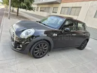 Usado Mini One D 95 CV (69 kW) 2018 Negro Utilitario