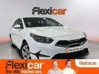 Usado Kia Ceed 136 CV (100 kW) 2023 Blanco Utilitario