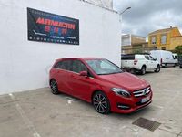 Usado Mercedes B200 136 CV (100 kW) 2017 Rojo Monovolumen