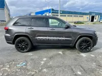Usado Jeep Grand Cherokee 250 CV (183 kW) 2017 Gris / plata SUV
