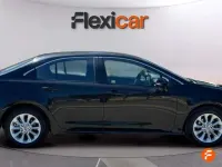 Usado Toyota Corolla 125 CV (91 kW) 2023 Negro Berlina