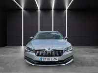 Usado Skoda Superb Style 150 CV (110 kW) 2022 Gris Familiar