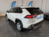 Usado Toyota RAV4 Advance 151 CV (111 kW) 2019 Blanco SUV