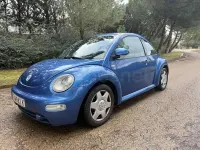 Usado VW New Beetle 90 CV (66 kW) 1999 Azul Utilitario