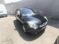 Usado Ford Fiesta 68 CV (50 kW) 2006 Negro Utilitario