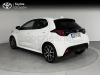 Usado Toyota Yaris Hybrid Style 116 CV (85 kW) 2021 Blanco Berlina