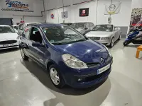 Usado Renault Clio II Dynamique 100 CV (73 kW) 2008 Azul Berlina