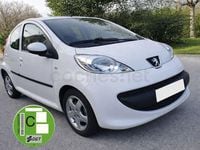 Usado Peugeot 107 Urban Move 68 CV (50 kW) 2008 Blanco Utilitario