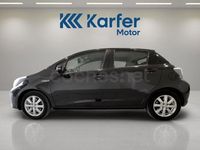 Usado Toyota Yaris Hybrid Active 100 CV (73 kW) 2012 Negro Berlina