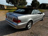 Usado Mercedes CLK200 Elegance 197 CV (144 kW) 2001 Gris Coupe