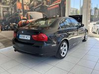 Usado BMW 318 Comfort Edition 143 CV (105 kW) 2011 Negro Berlina