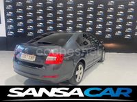 Usado Skoda Octavia Ambition 115 CV (84 kW) 2017 Gris / plata Berlina