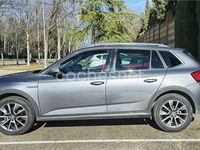 Usado Skoda Kamiq 110 CV (80 kW) 2022 Gris / plata SUV