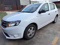 Usado Dacia Sandero Lauréate 75 CV (55 kW) 2013 Blanco Utilitario
