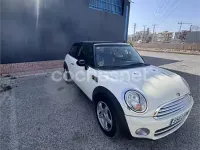 Usado Mini Cooper D 111 CV (81 kW) 2010 Beige Utilitario