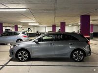 Usado Kia Ceed 120 CV (88 kW) 2021 Gris / plata Utilitario