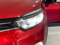 Usado Renault Captur Zen 90 CV (66 kW) 2019 Granate SUV