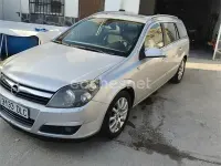 Usado Opel Astra Cosmo 150 CV (110 kW) 2005 Gris / plata Familiar