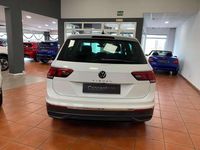 Usado VW Tiguan Life 150 HP (110 kW) 2021 Branco SUV