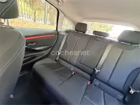 Usado BMW 318 150 CV (110 kW) 2018 Negro Berlina