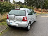Usado VW Polo Advance 75 CV (55 kW) 2005 Gris / plata Utilitario