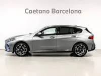 Usado BMW 118 Comfort Edition 150 CV (110 kW) 2025 Gris Utilitario
