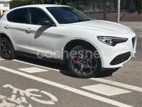 Usado Alfa Romeo Stelvio Executive 280 CV (205 kW) 2020 Blanco SUV