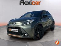 Usado Toyota Aygo Play 72 CV (52 kW) 2022 Gris