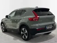 Usado Volvo XC40 Core 163 CV (119 kW) 2024 Verde SUV
