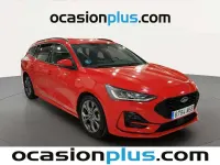 Usado Ford Focus ST-Line 155 CV (114 kW) 2024 Rojo Familiar