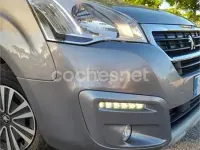 Usado Peugeot Partner Tepee Style 100 CV (73 kW) 2016 Gris / plata Monovolumen