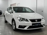 Usado Seat Leon Style Plus 125 CV (91 kW) 2017 Blanco Berlina