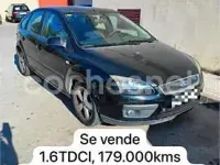 Usado Ford Focus Trend 109 CV (80 kW) 2005 Negro Berlina