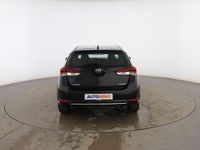 Usado Toyota Auris Hybrid Business Edition 140 CV (102 kW) 2018 Negro Berlina