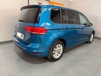 Usado VW Touran Advance 150 CV (110 kW) 2016 Azul Monovolumen