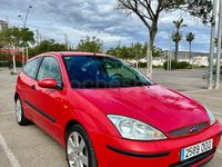 Usado Ford Focus Trend 115 CV (84 kW) 2004 Rojo Berlina