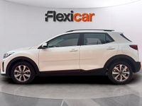 Usado Kia Stonic 101 CV (74 kW) 2024 Blanco SUV