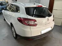 Usado Renault Mégane GrandTour LIMITED 95 CV (69 kW) 2014 Blanco Familiar