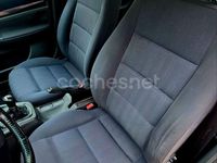 Usado Audi A4 110 CV (80 kW) 1998 Verde Familiar