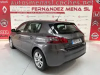 Usado Peugeot 308 Active 100 CV (73 kW) 2020 Gris / plata Berlina