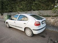 Usado Renault Mégane 95 CV (69 kW) 1999 Blanco Berlina