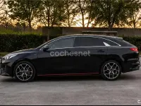 Usado Kia ProCeed GT-Line 140 CV (102 kW) 2019 Negro Familiar