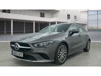 Usado Mercedes CLA200 Shooting Brake 150 CV (110 kW) 2021 Gris / plata Familiar
